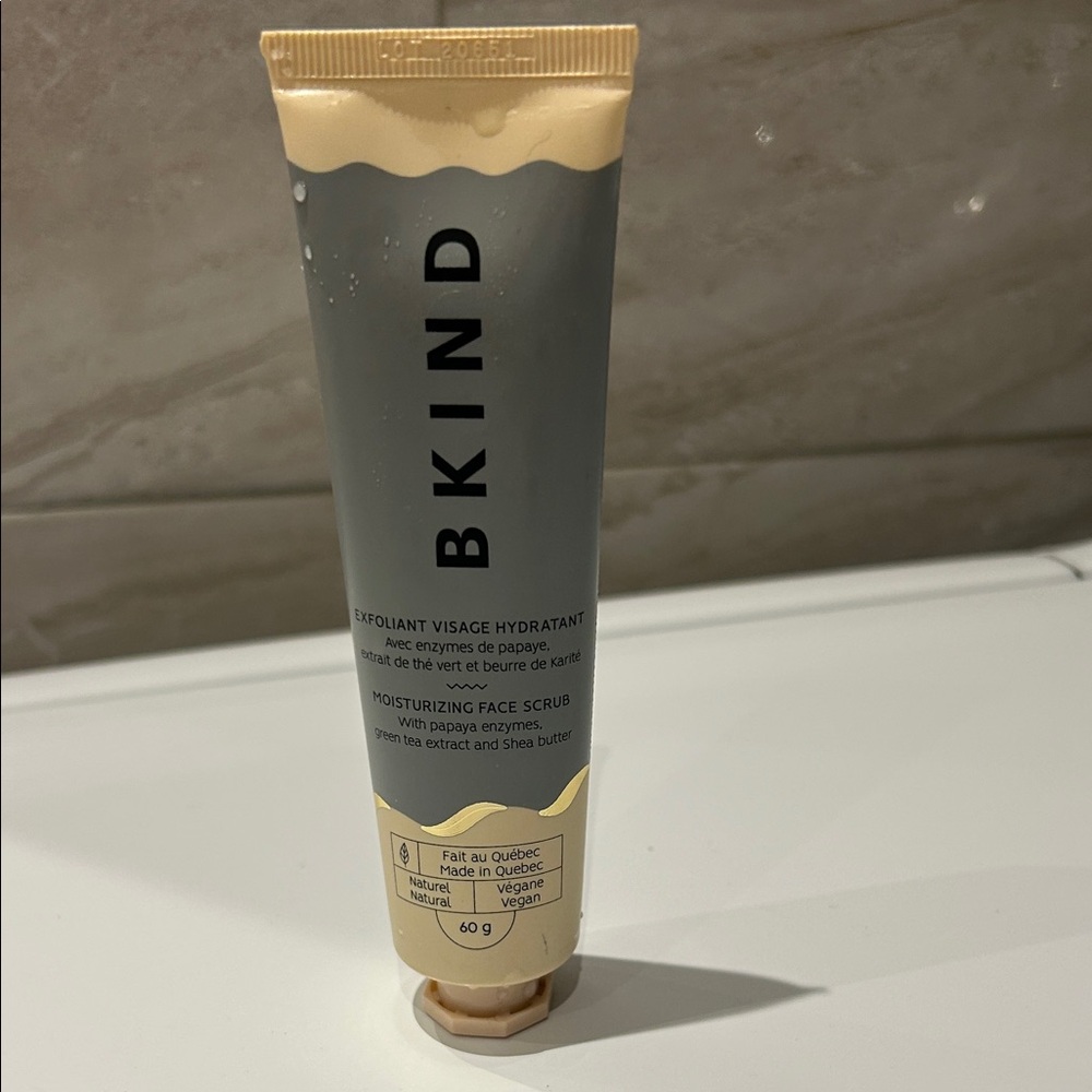 Bkind Moisturizing Face Scrub